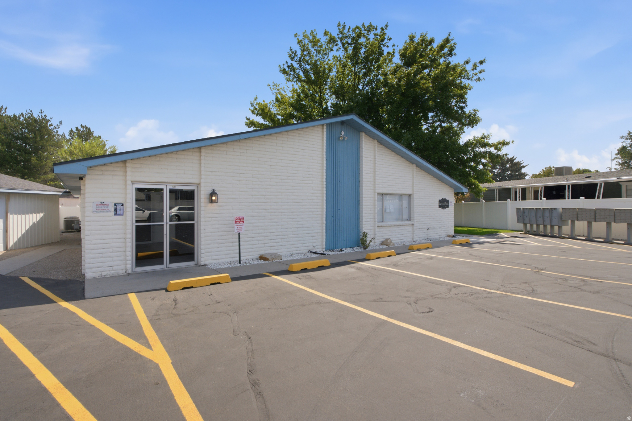 main property photo 18