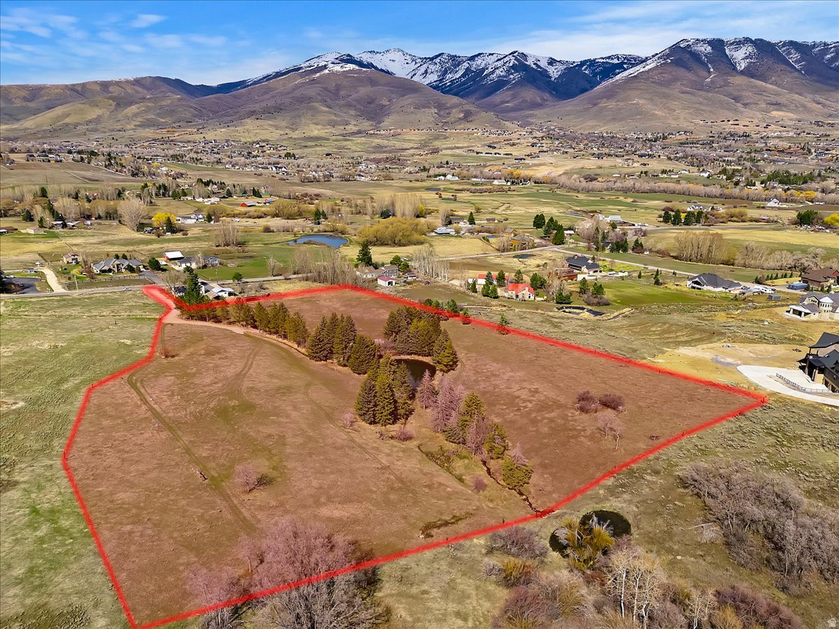 main property photo 16