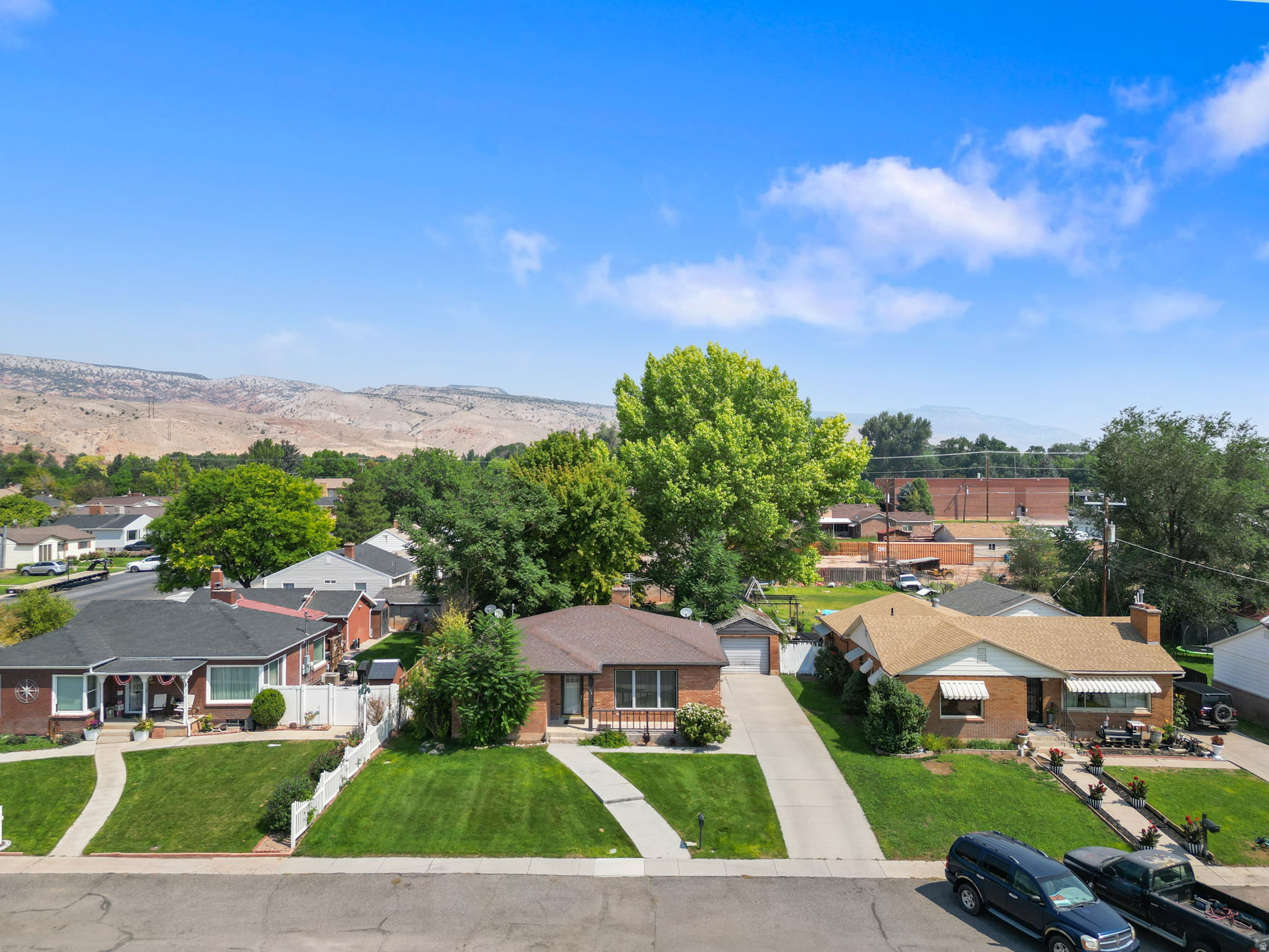 main property photo 23