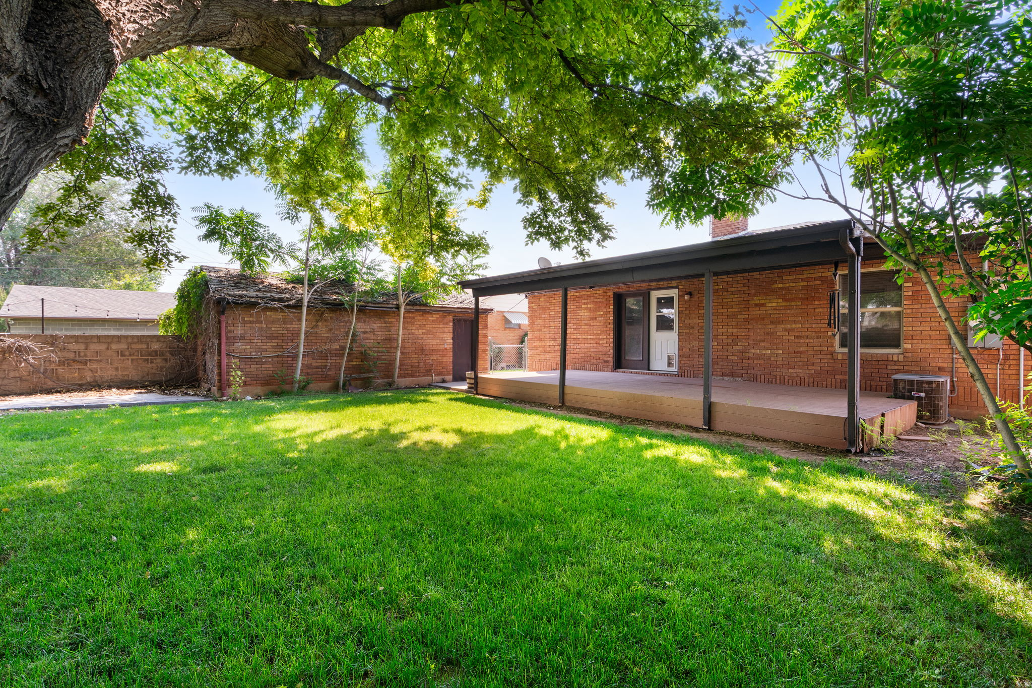 main property photo 29