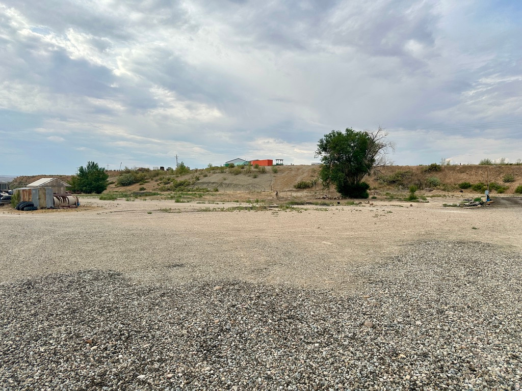 main property photo 15