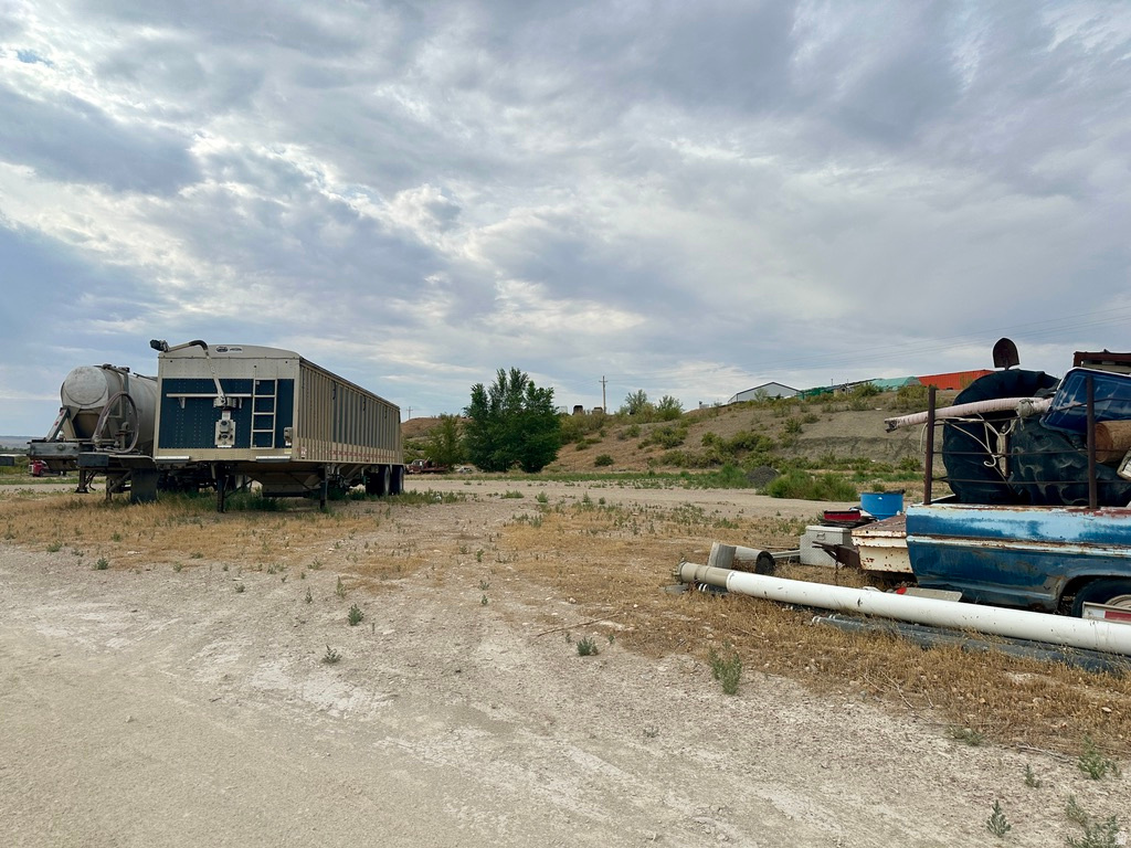 main property photo 7