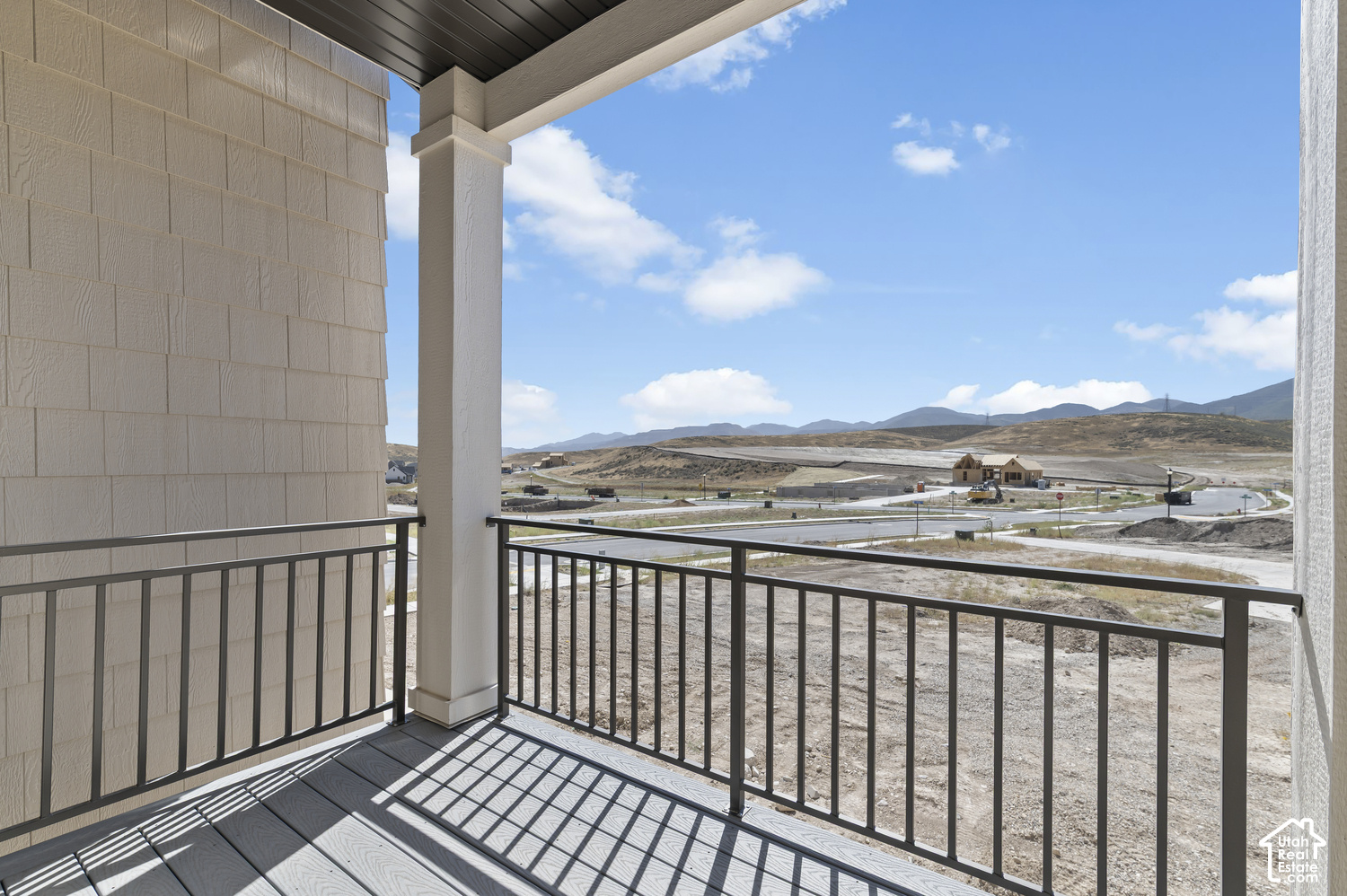 main property photo 13