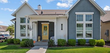 image of property with 4 Bed | 3 Bath | 3,400 Sqft
