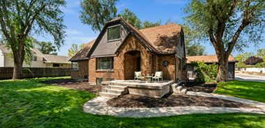 image of property with 7 Bed | 5 Bath | 3,934 Sqft
