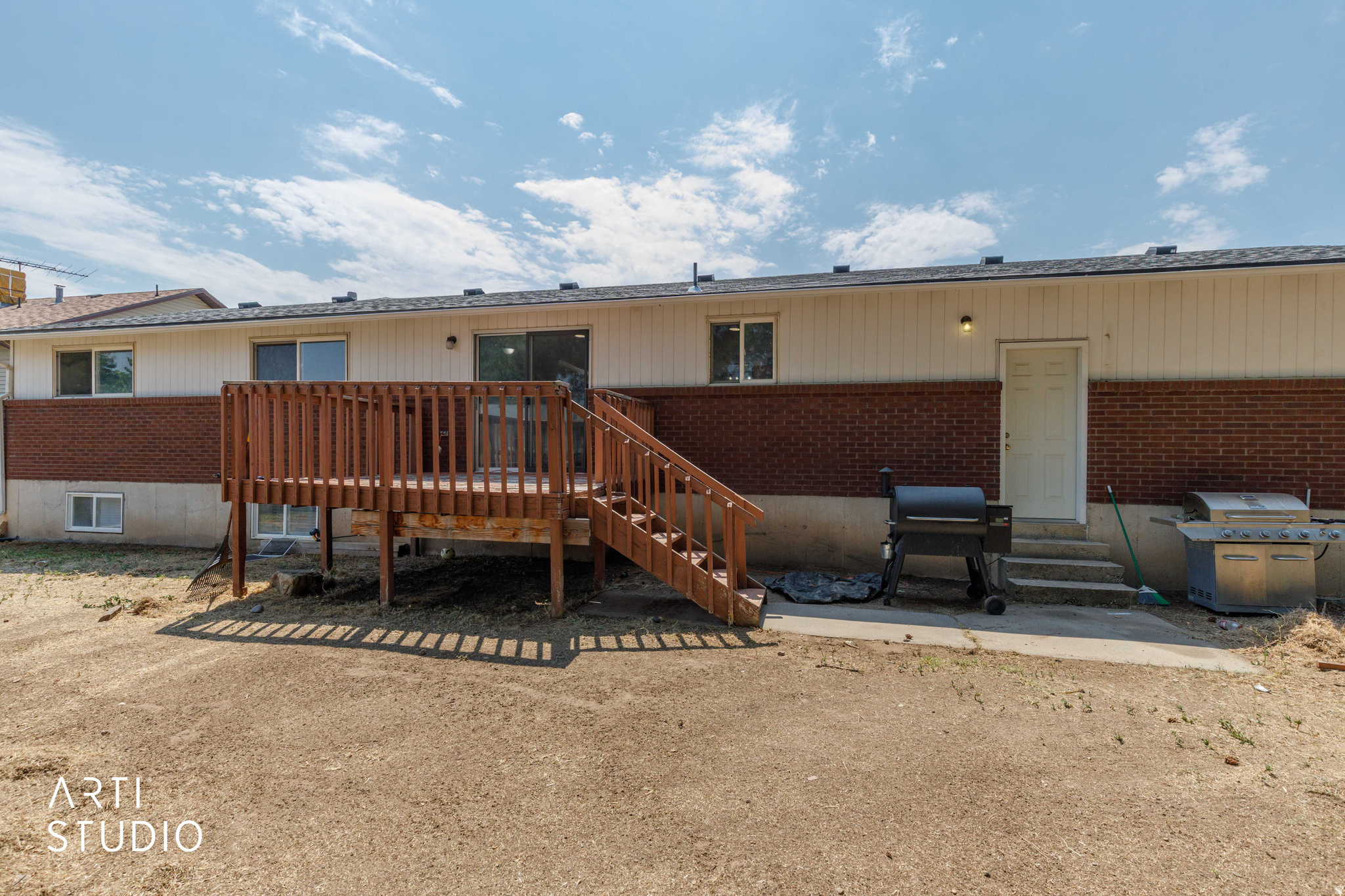 main property photo 29