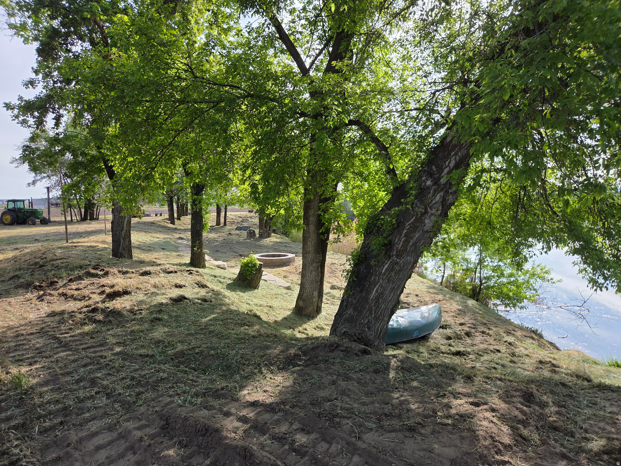 main property photo 17