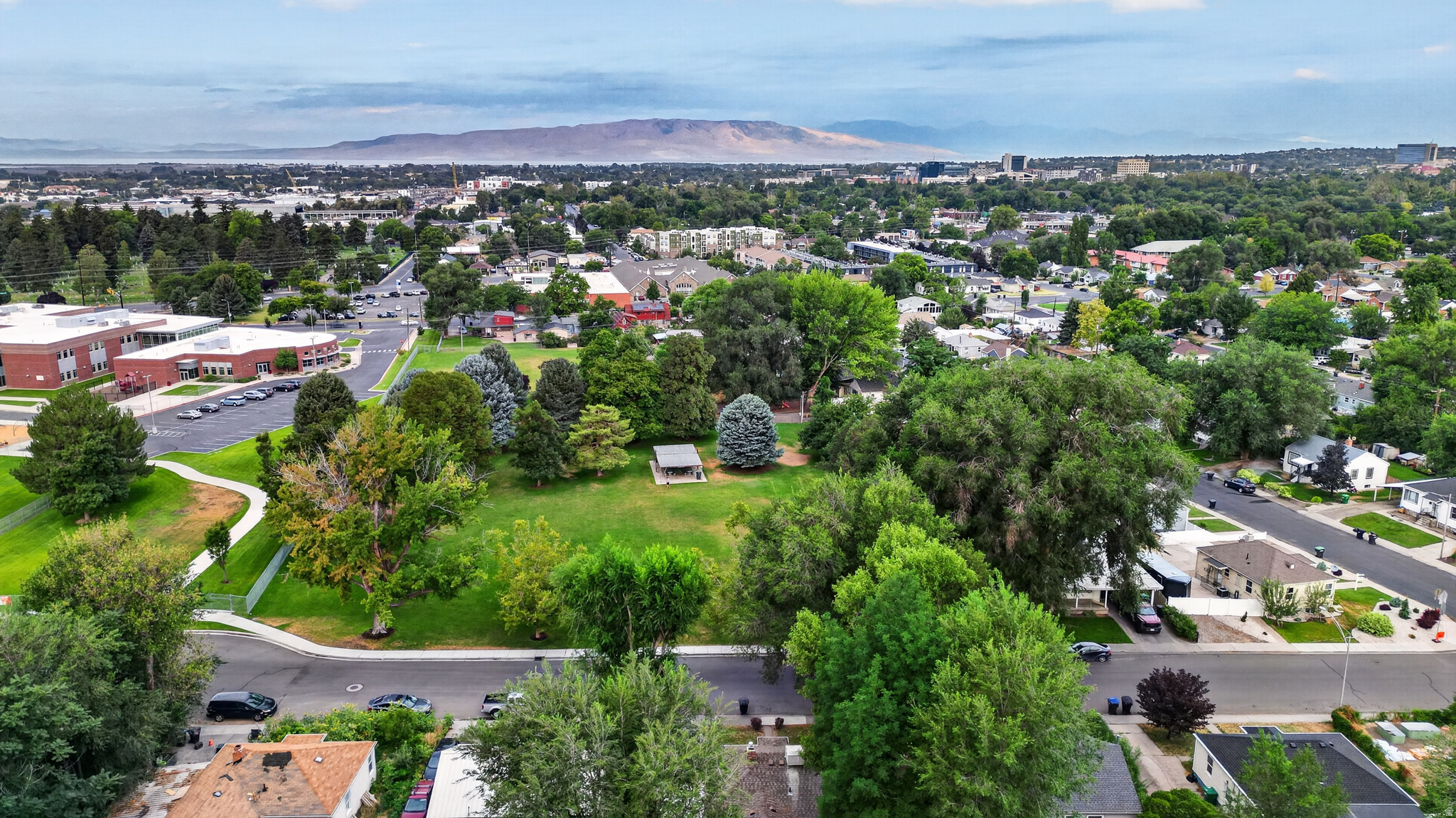 main property photo 29