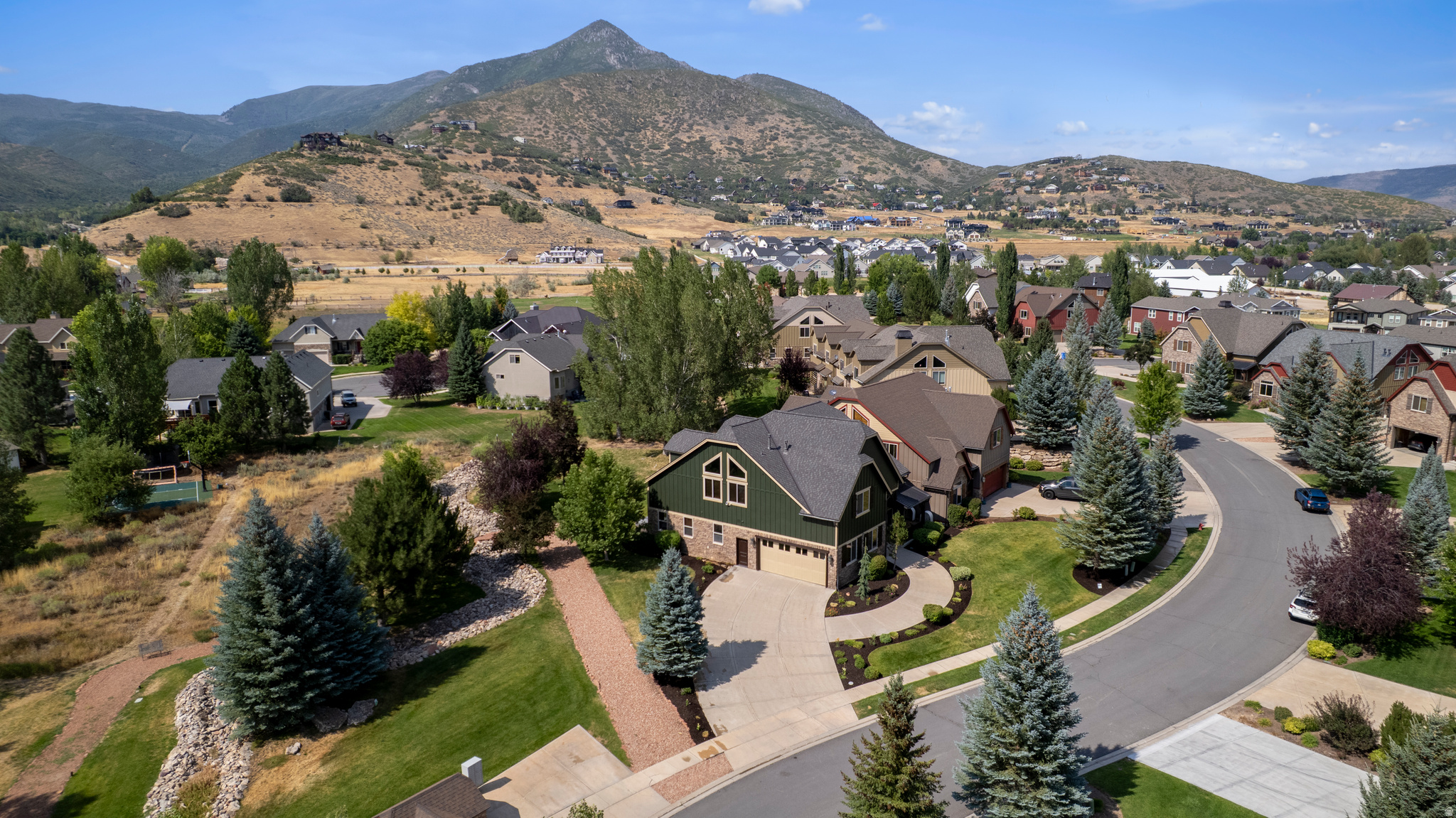 main property photo 10
