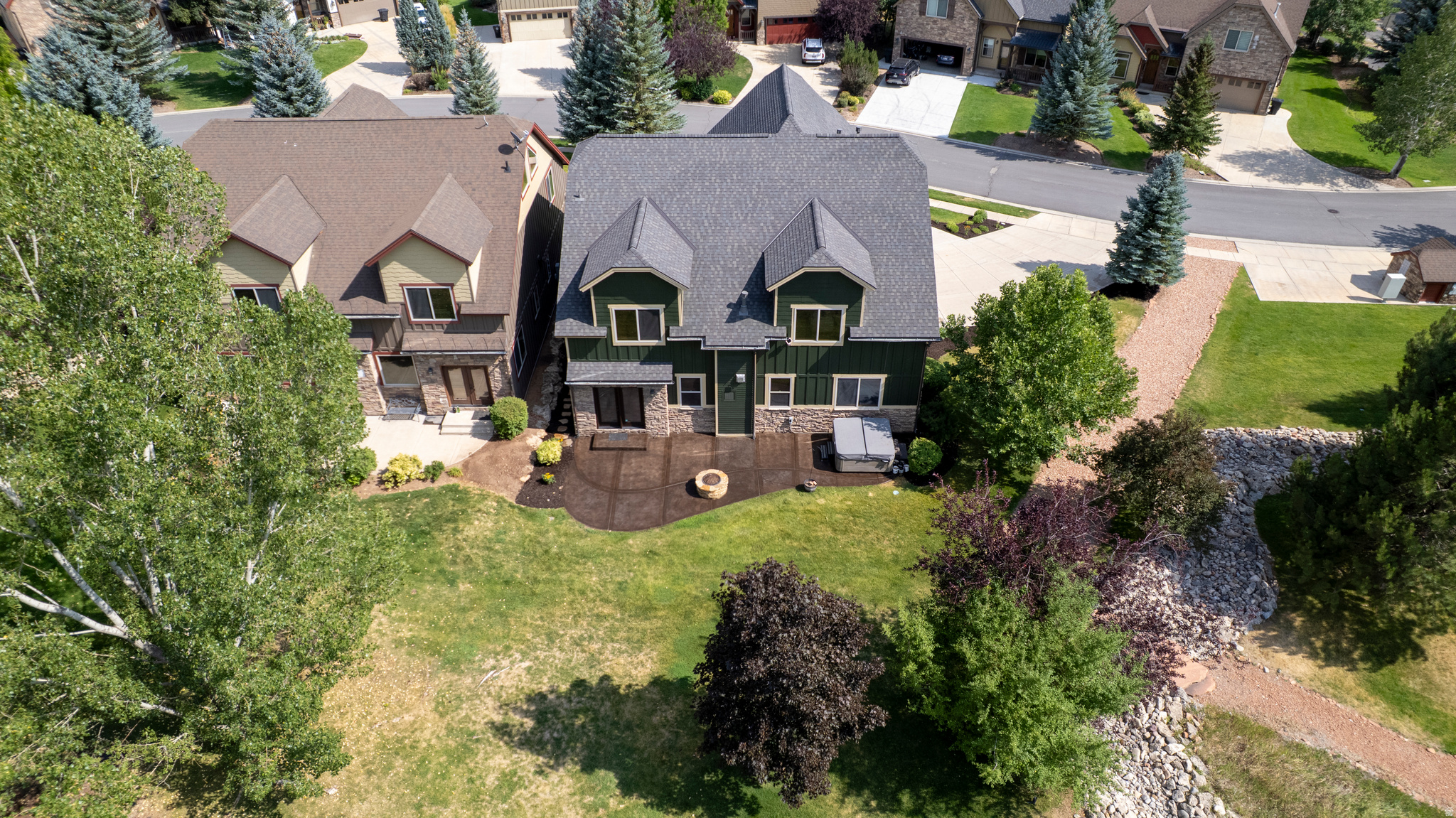 main property photo 13