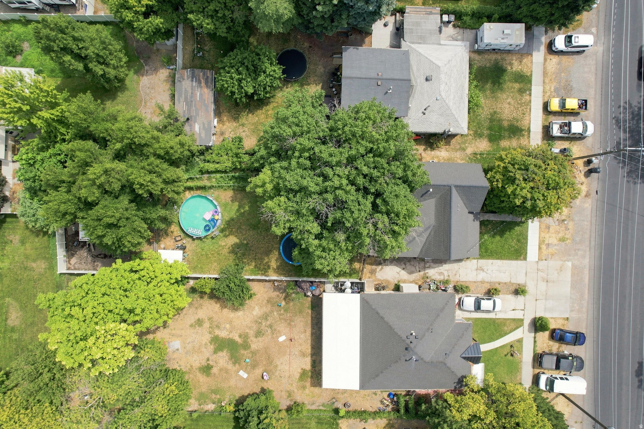 main property photo 33