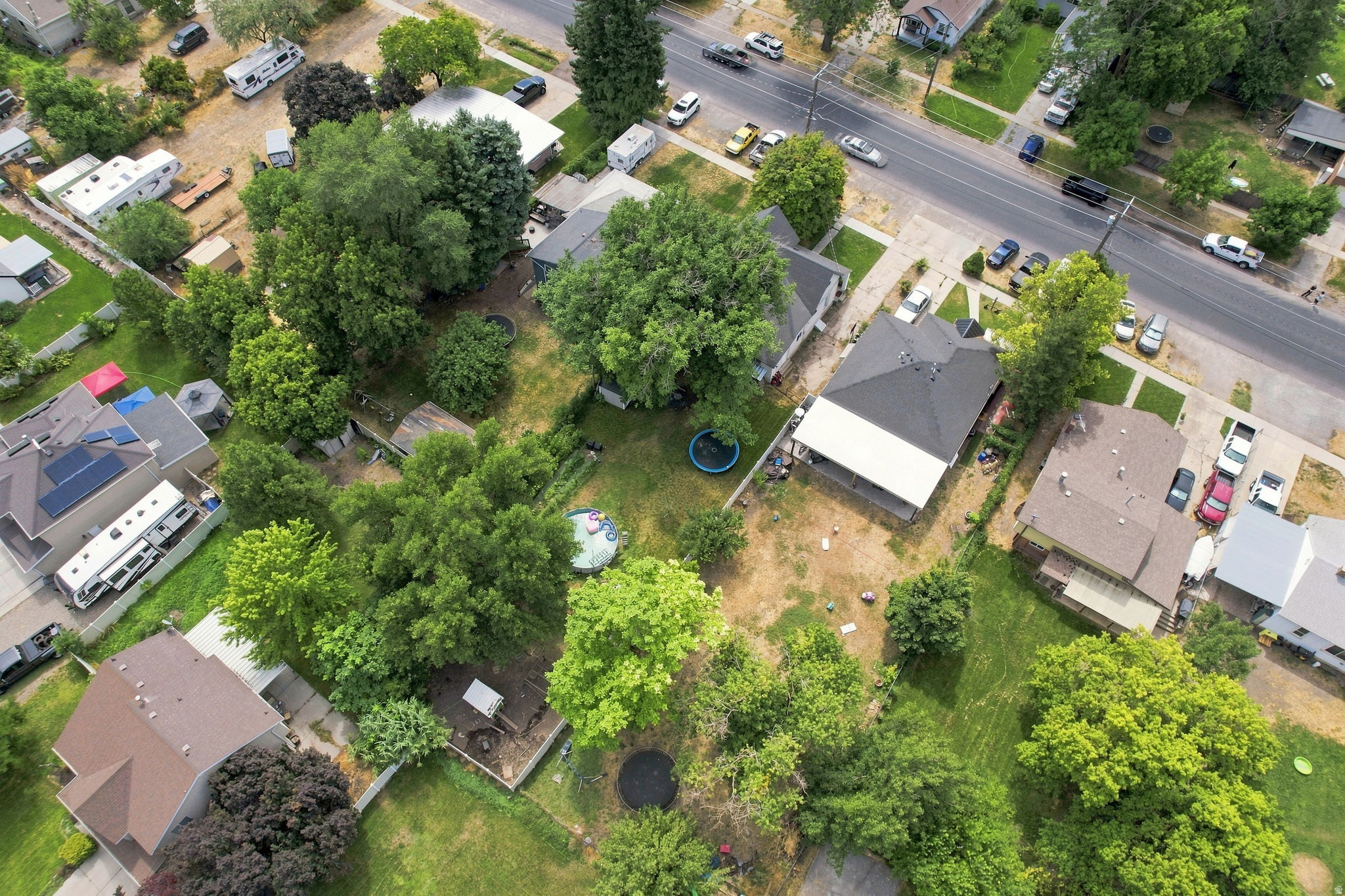main property photo 34