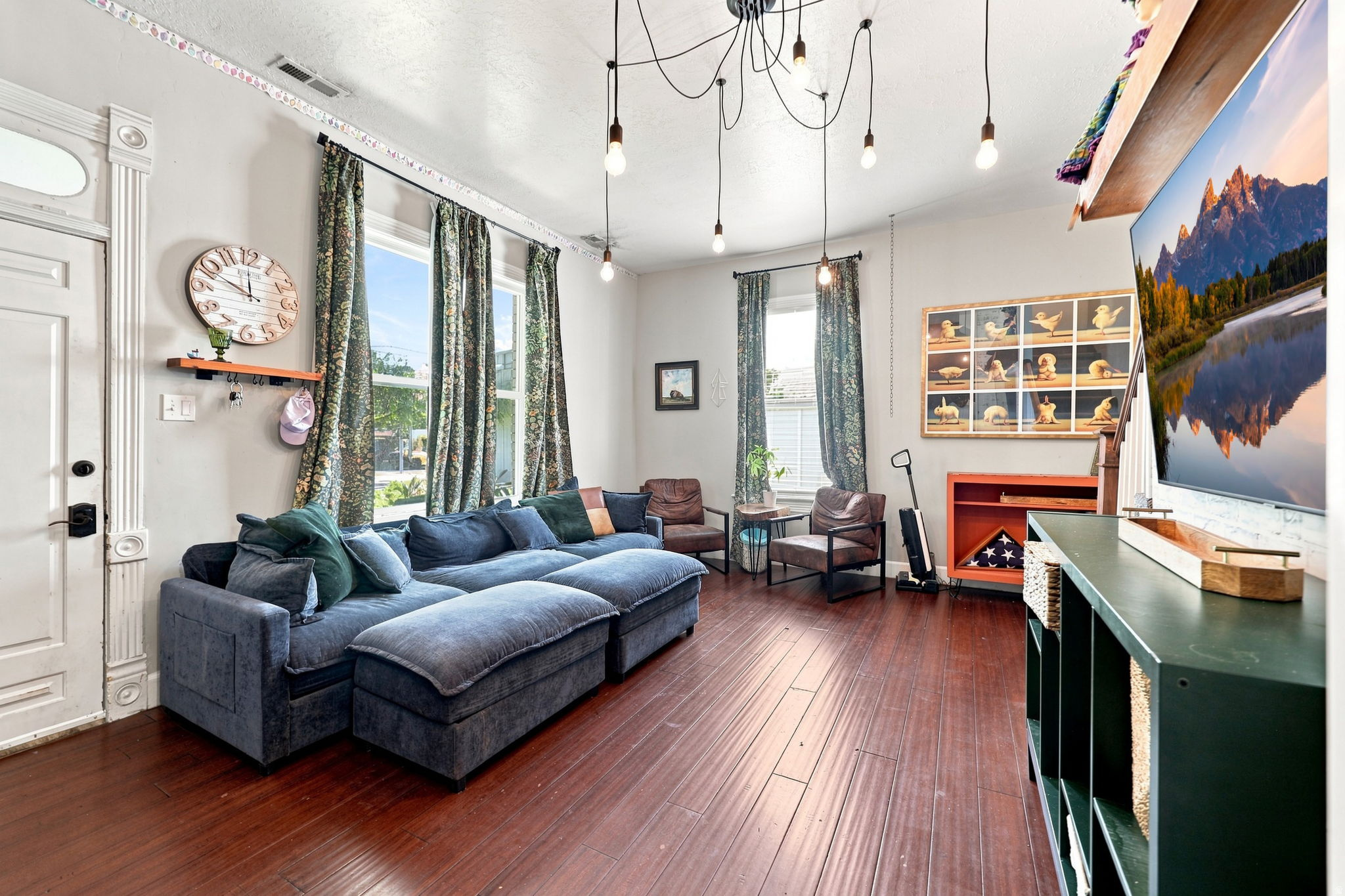 main property photo 9