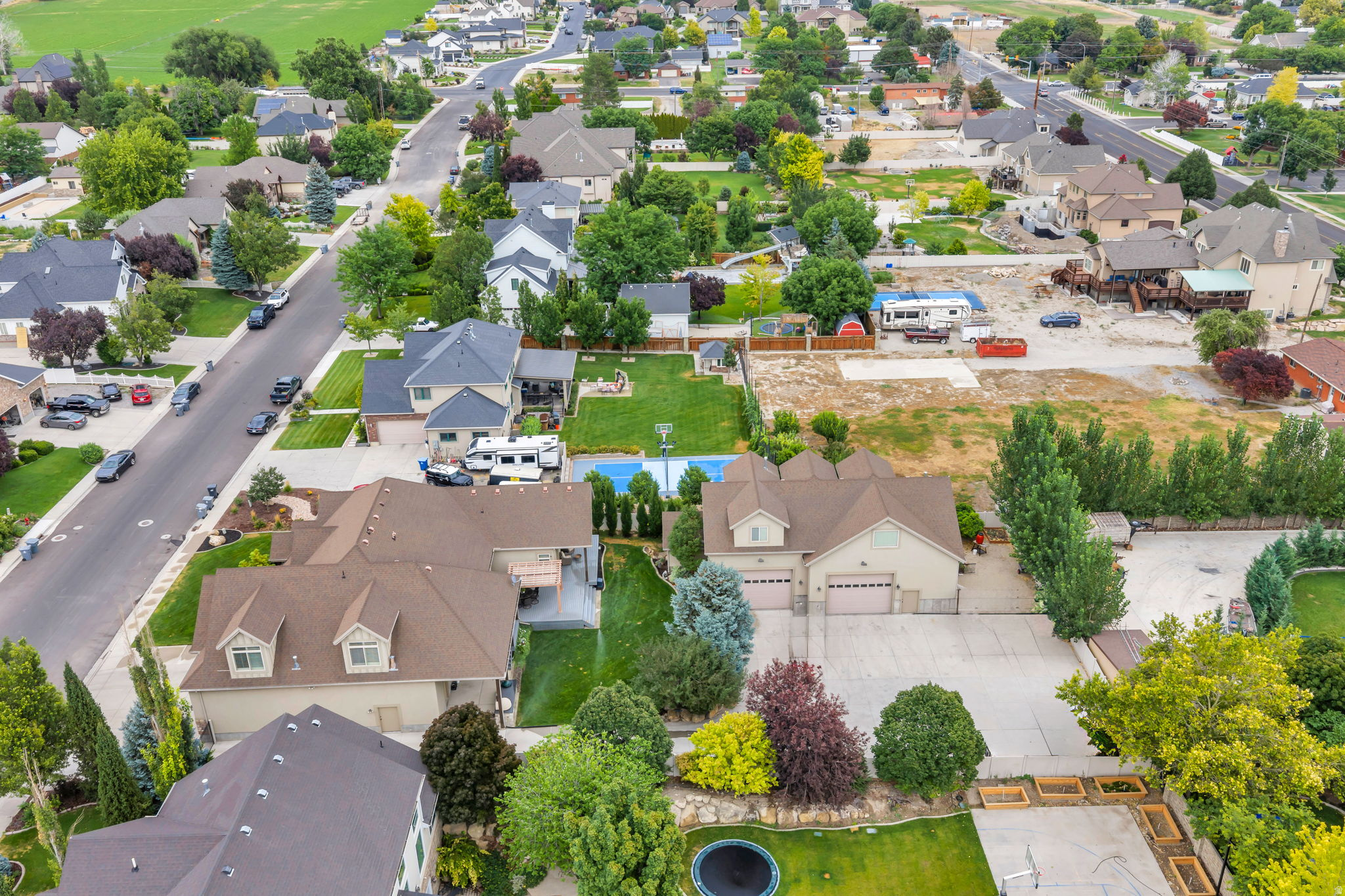 main property photo 102
