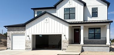 image of property with 6 Bed | 4 Bath | 3,441 Sqft