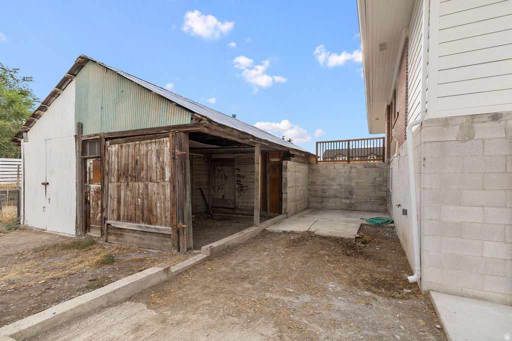 main property photo 43