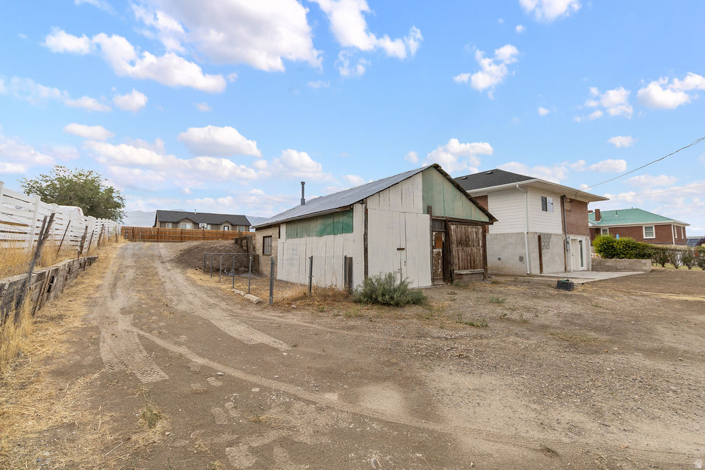 main property photo 45