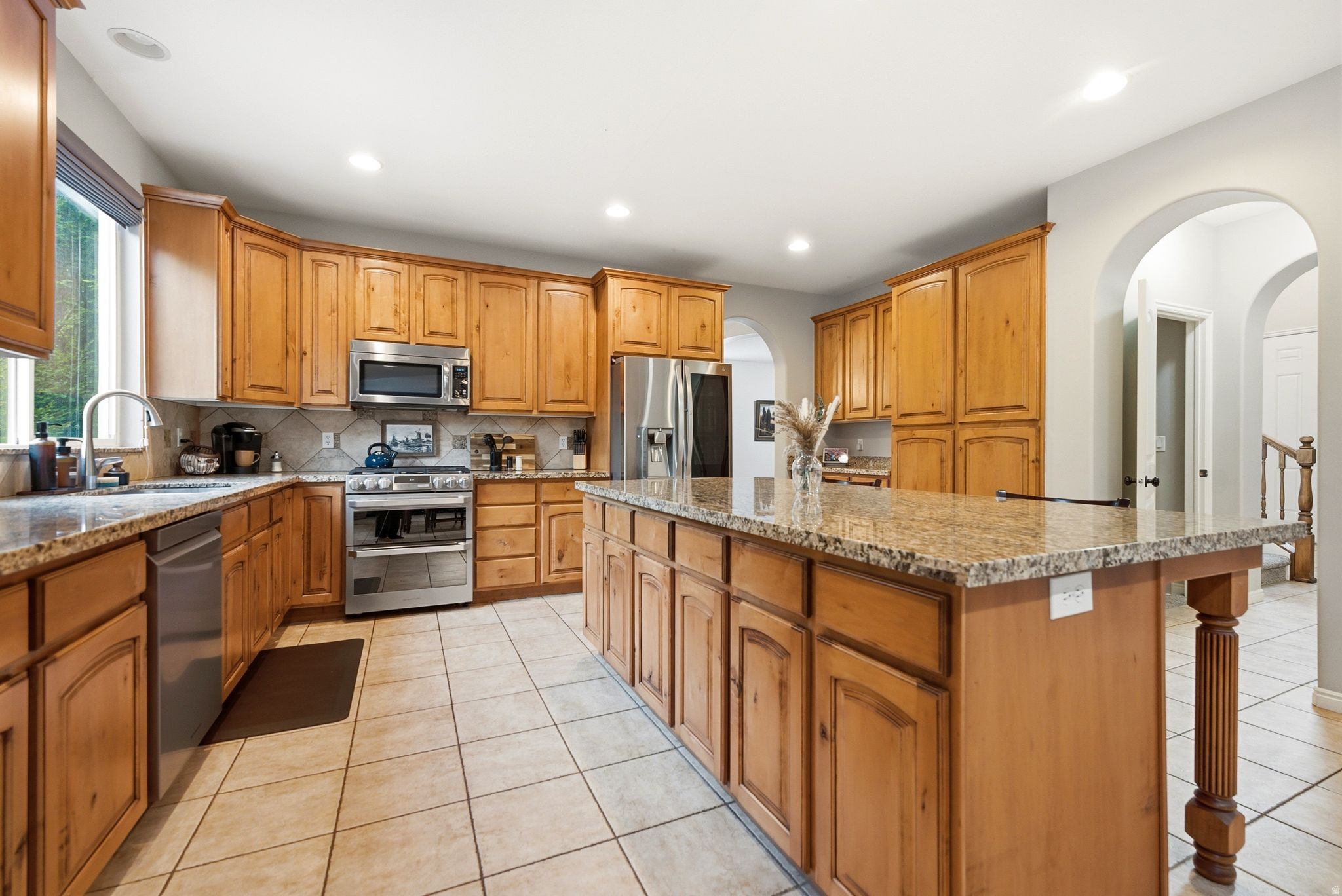 main property photo 5