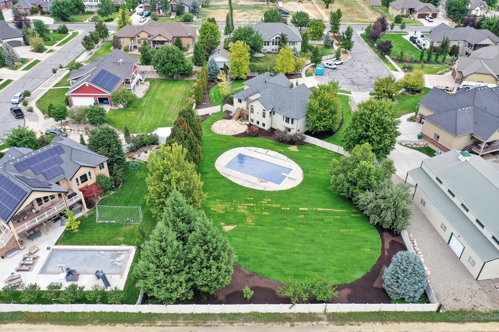 main property photo 21