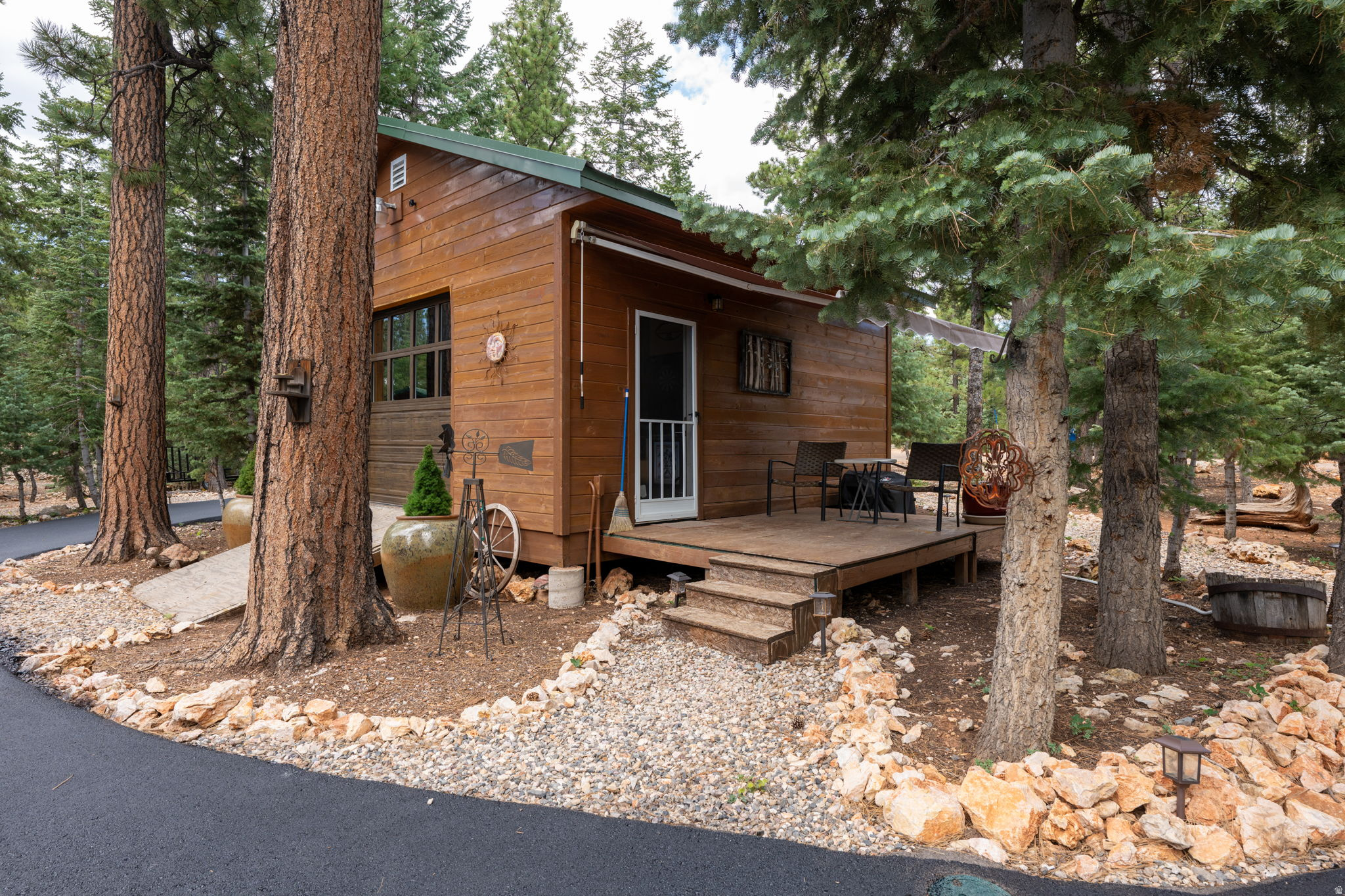 main property photo 27