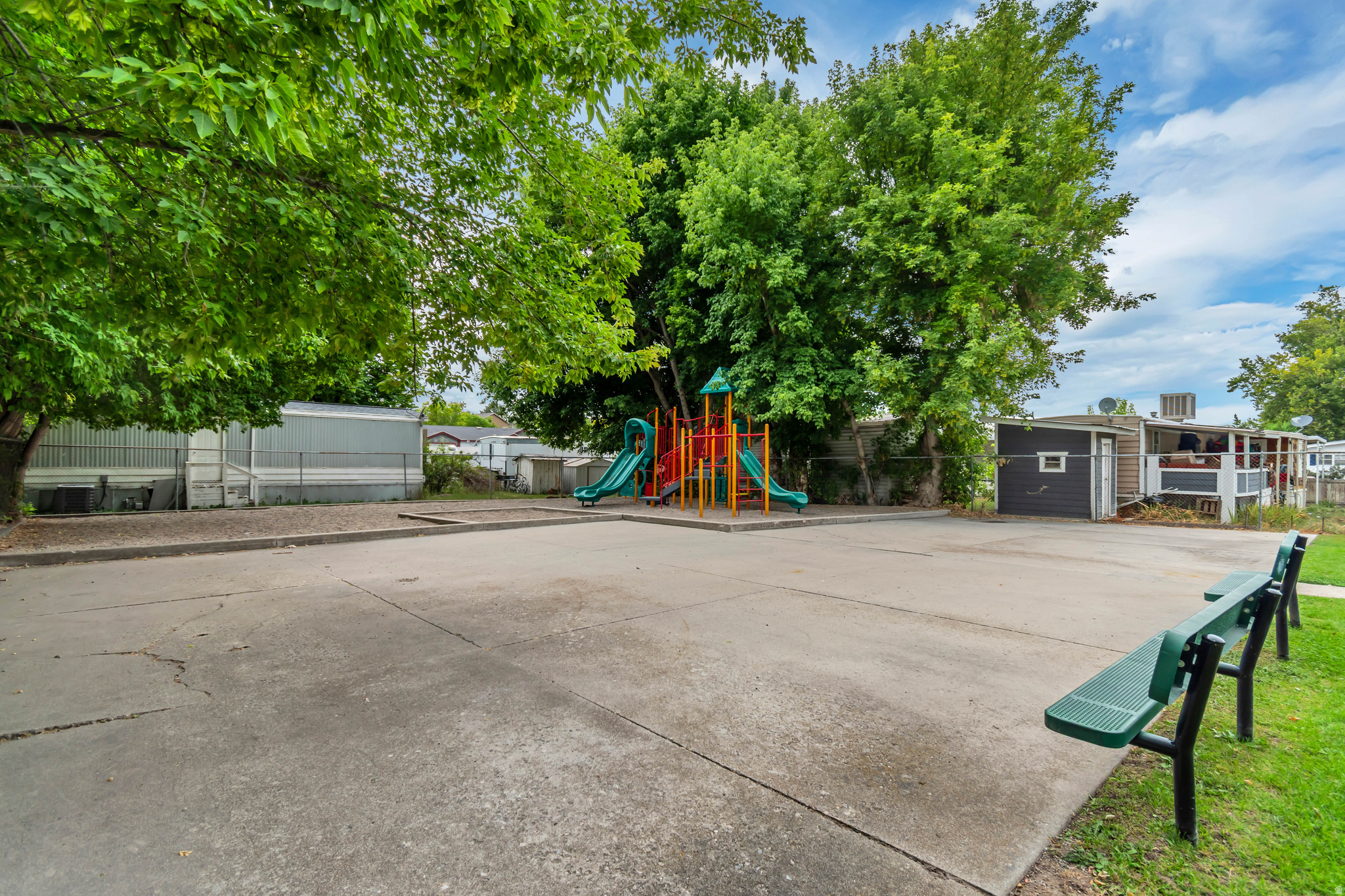 main property photo 23