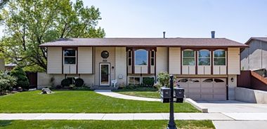 image of property with 5 Bed | 3 Bath | 2,526 Sqft