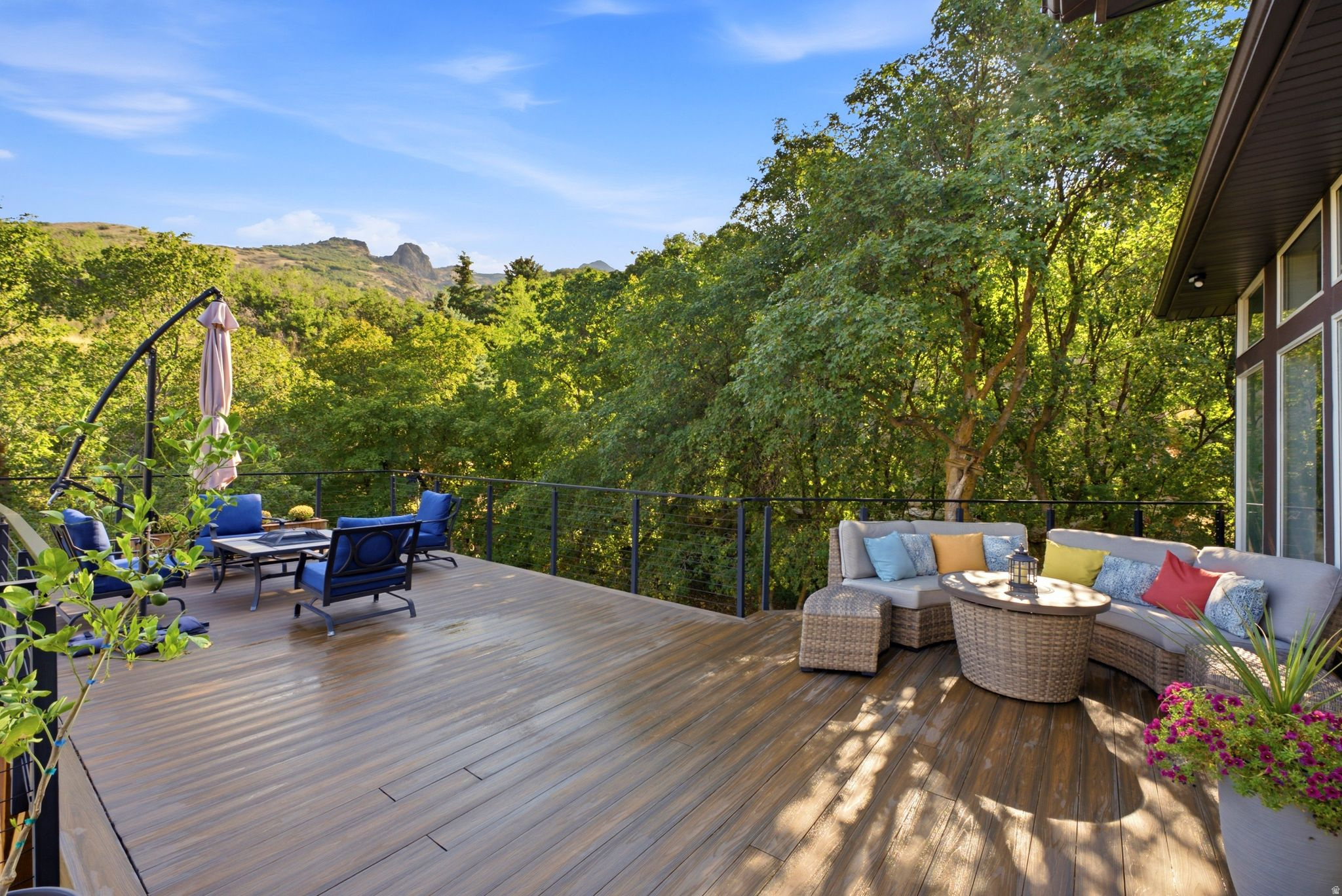 main property photo 78