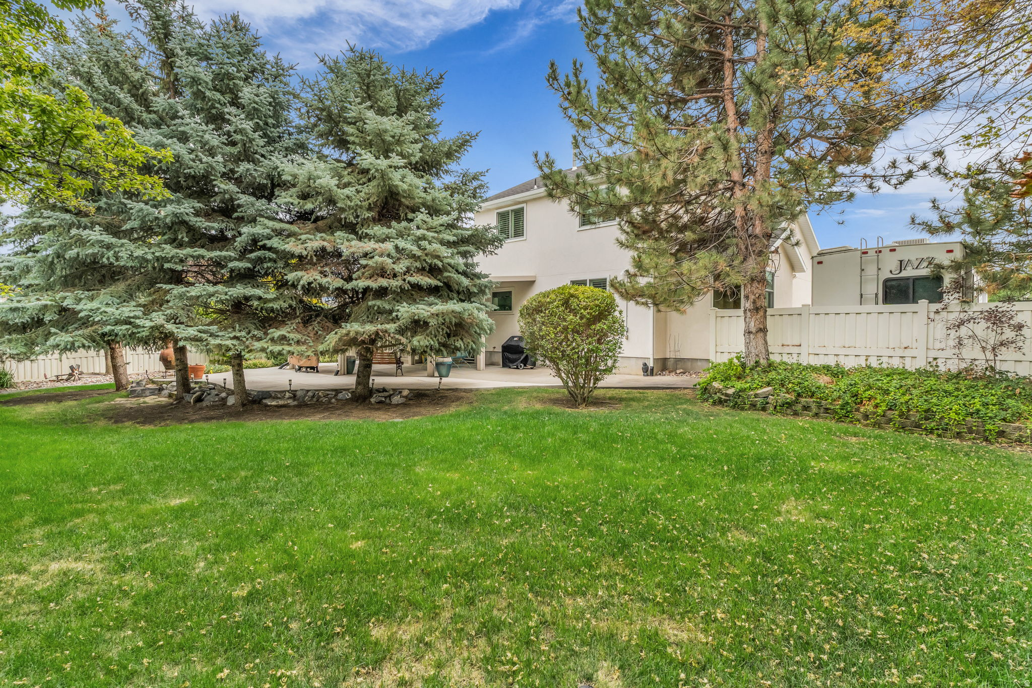 main property photo 31