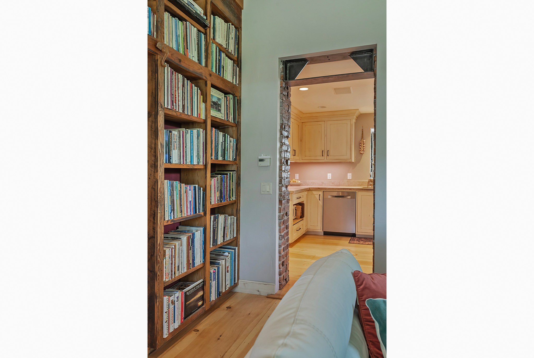 main property photo 17