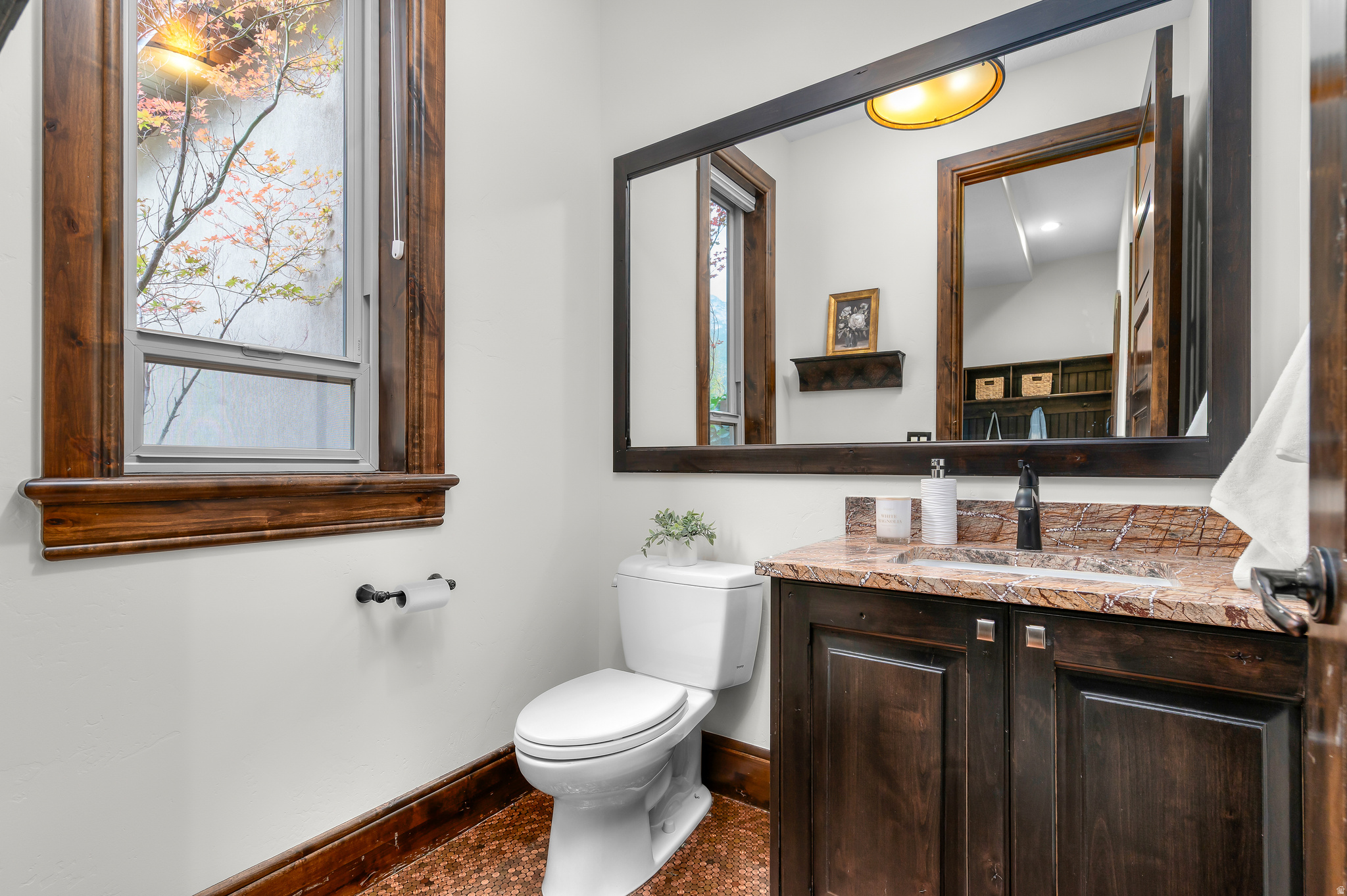 main property photo 75