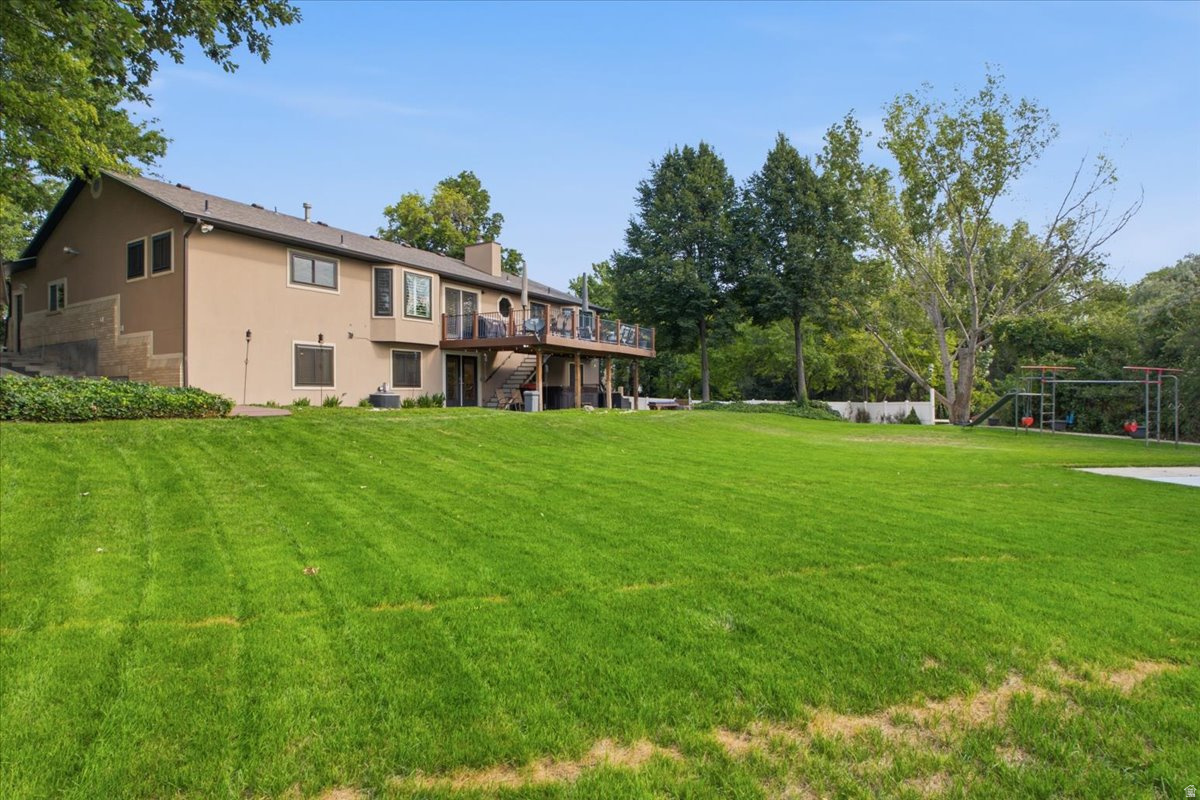 main property photo 11