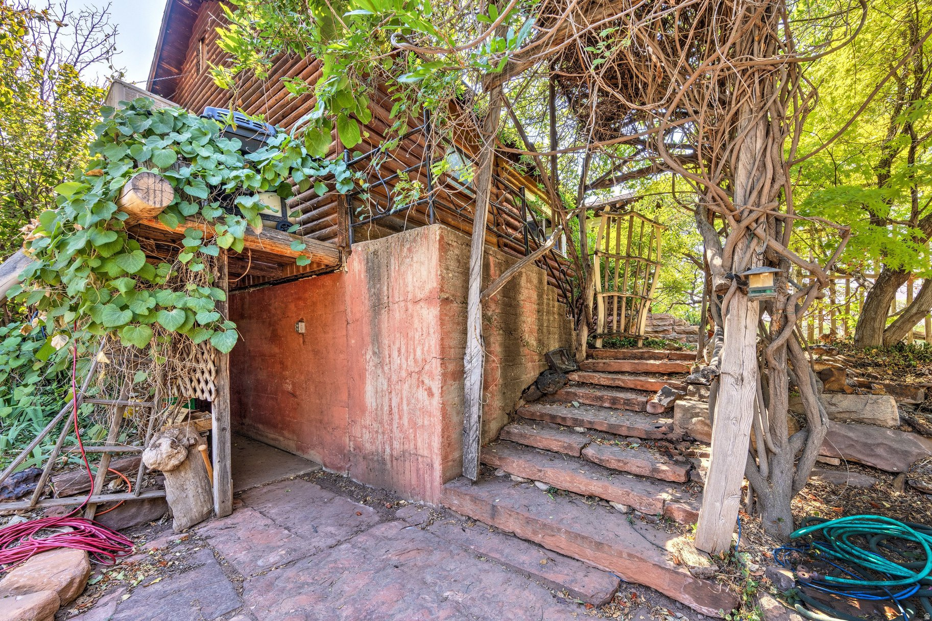 main property photo 14
