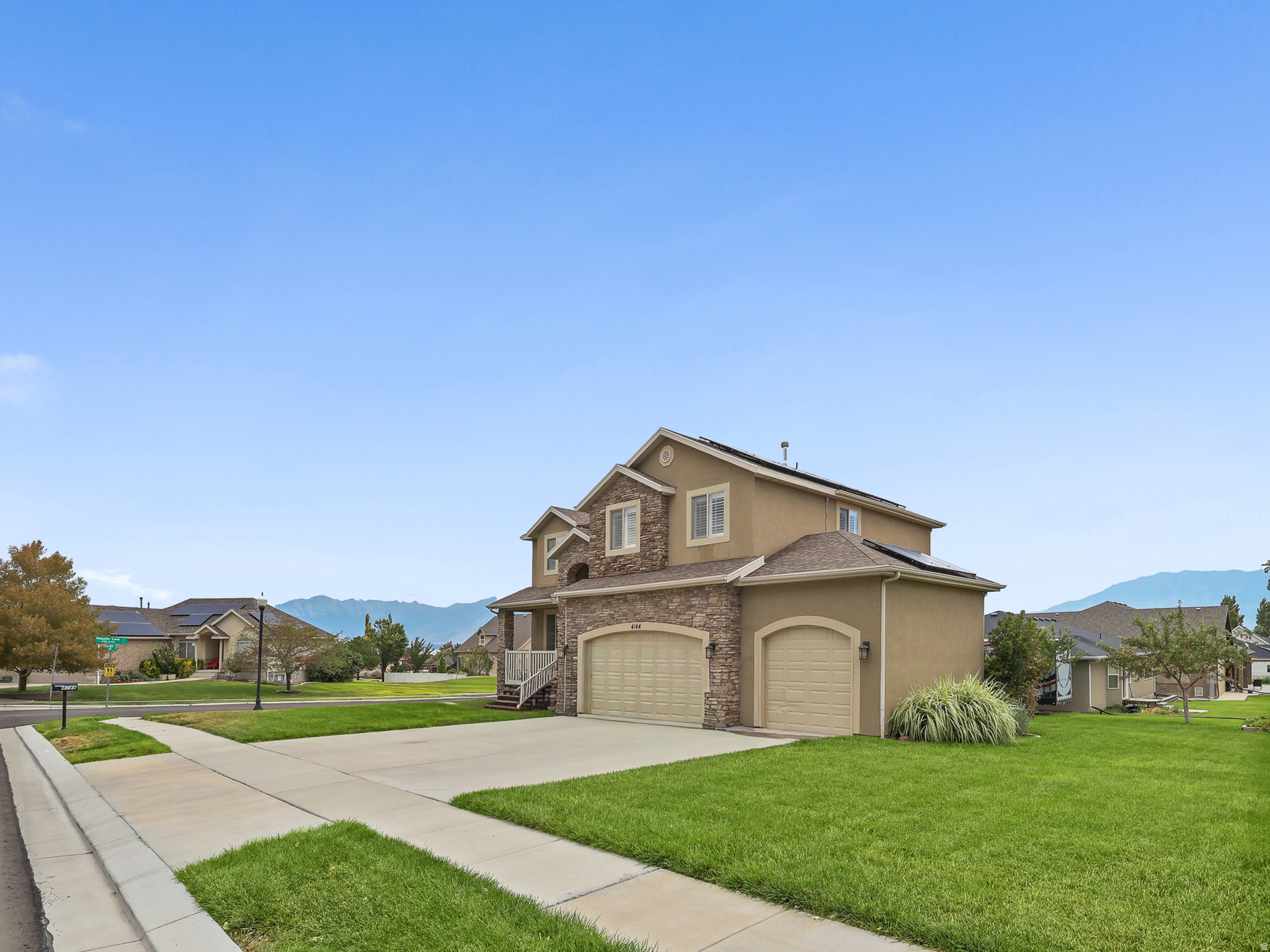 main property photo 45