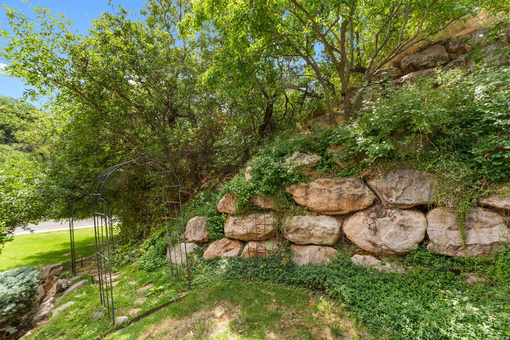main property photo 49