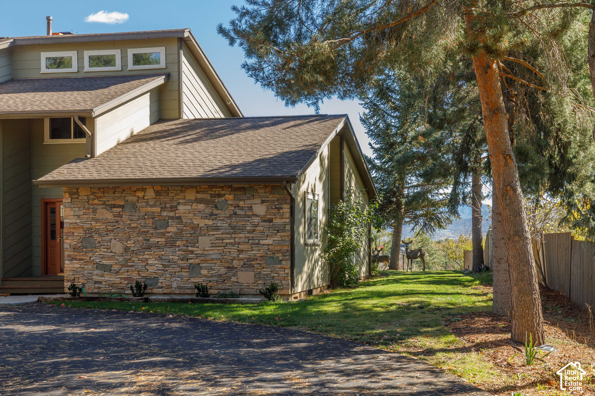 main property photo 59