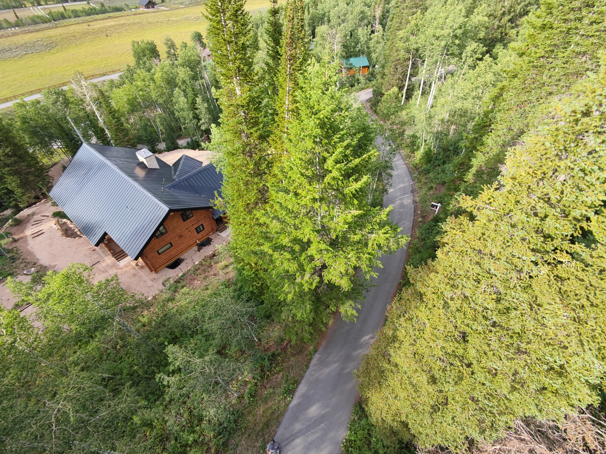 main property photo 28