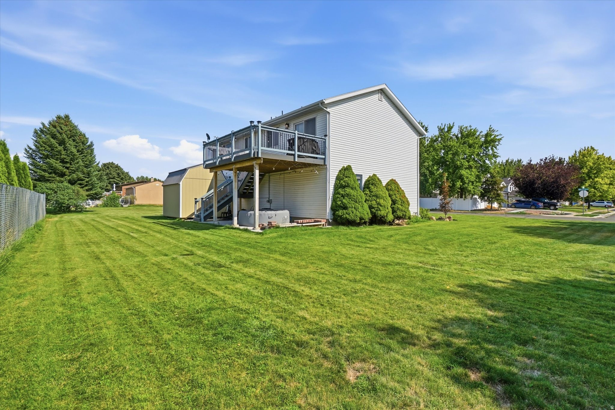 main property photo 30