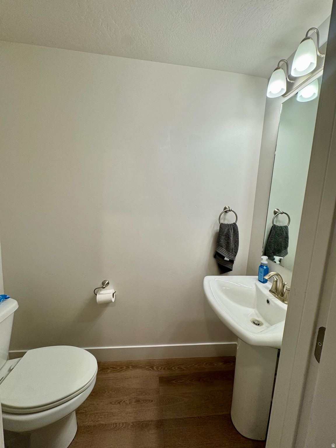 main property photo 5