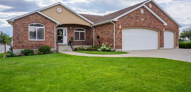 image of property with 5 Bed | 4 Bath | 3,712 Sqft