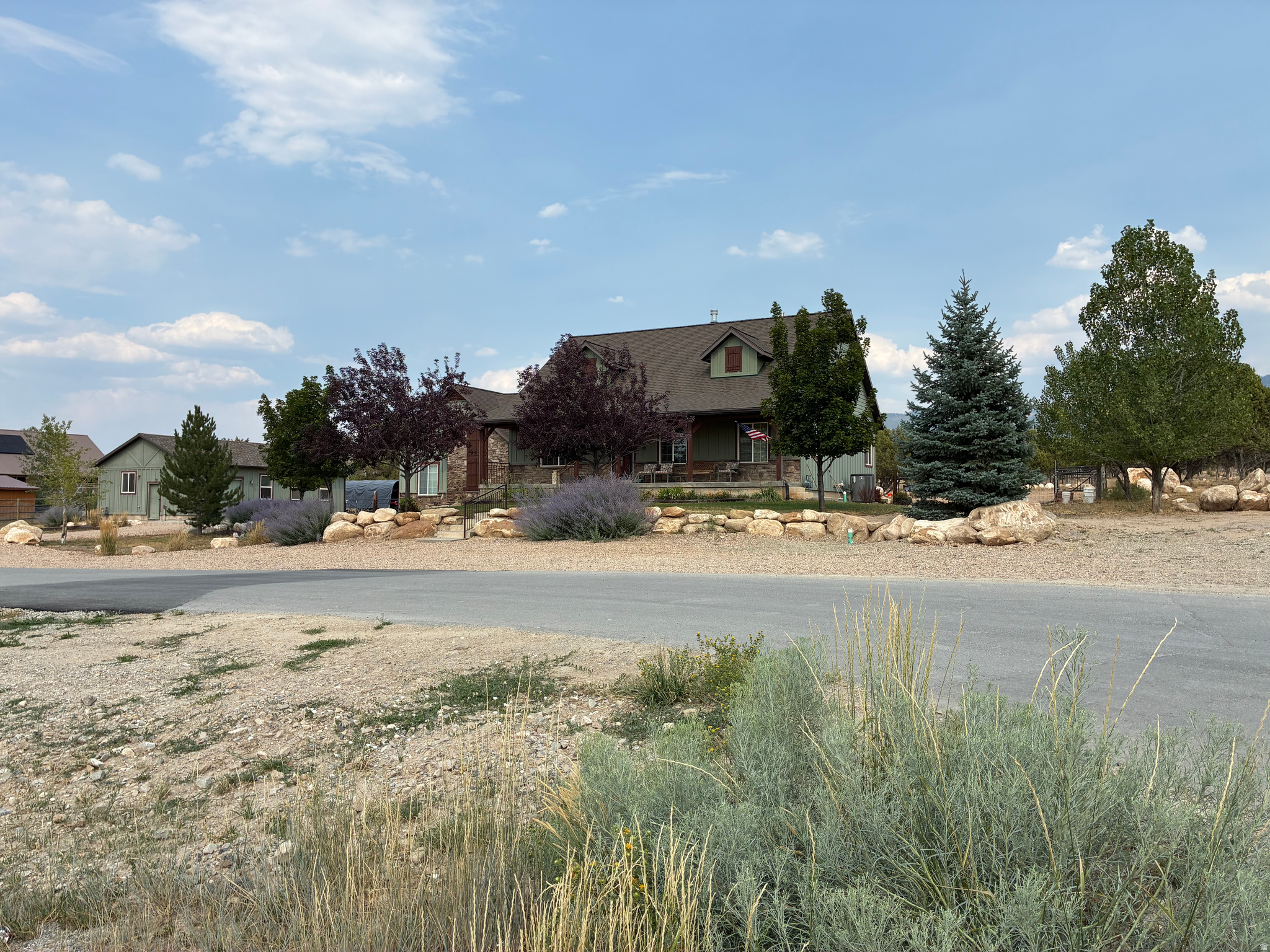 main property photo 31