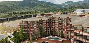 image of property with 1 Bed | 1 Bath | 775 Sqft