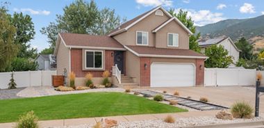 image of property with 4 Bed | 3 Bath | 1,810 Sqft