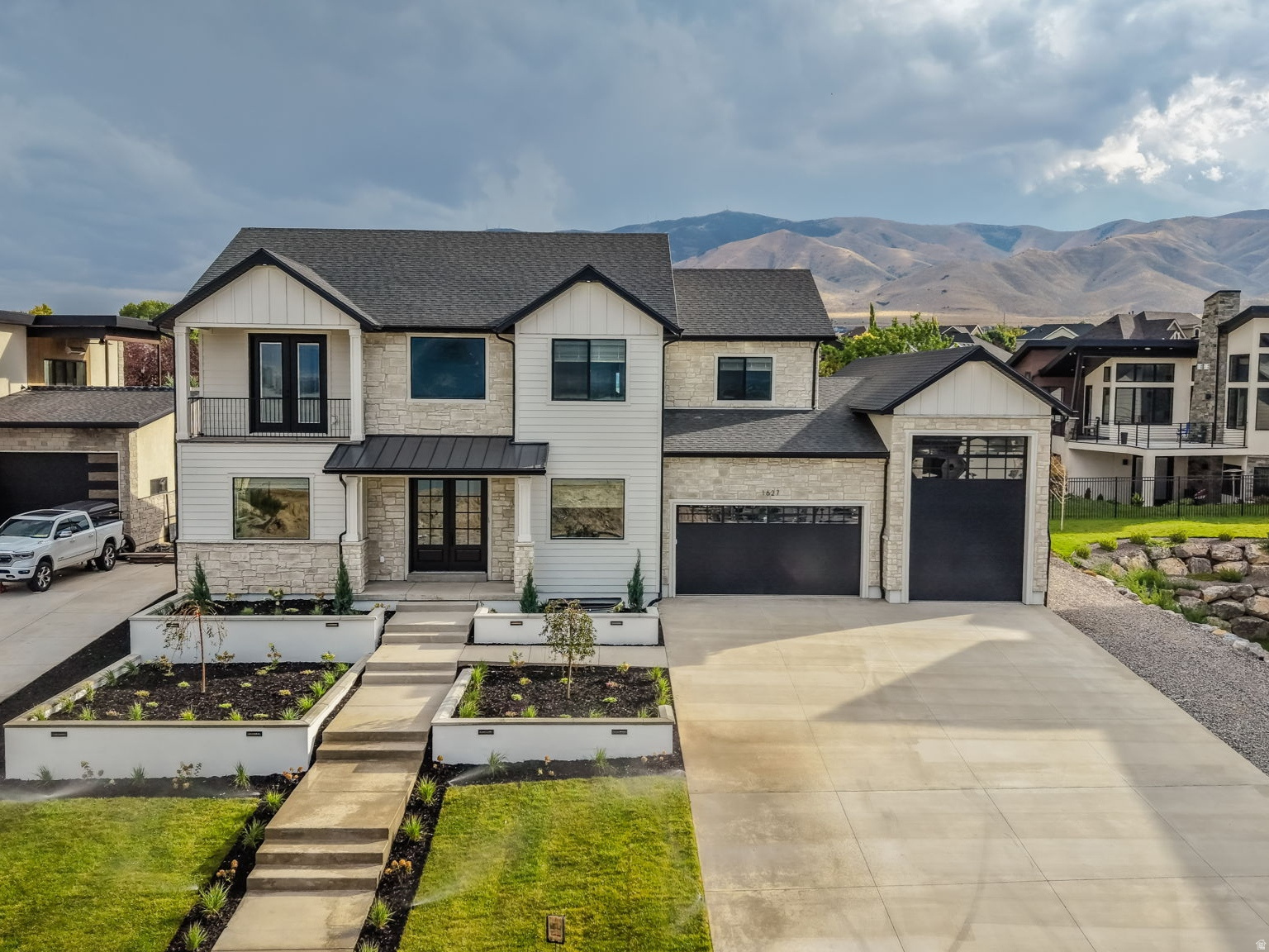 main property photo 65