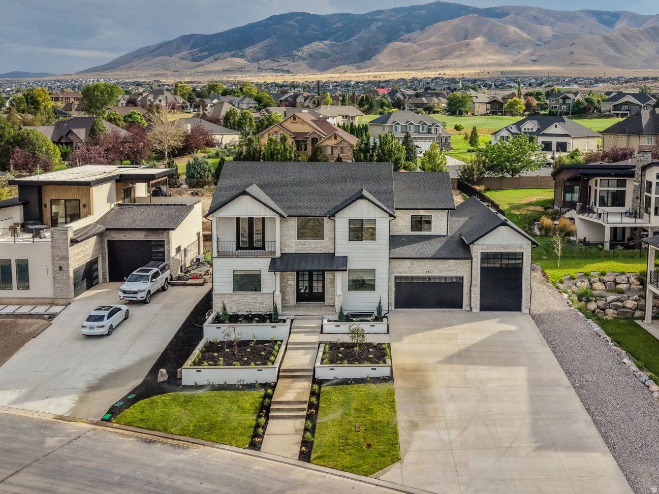 main property photo 68