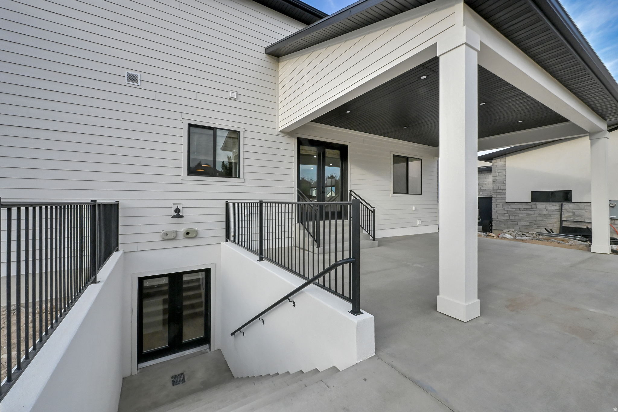 main property photo 80
