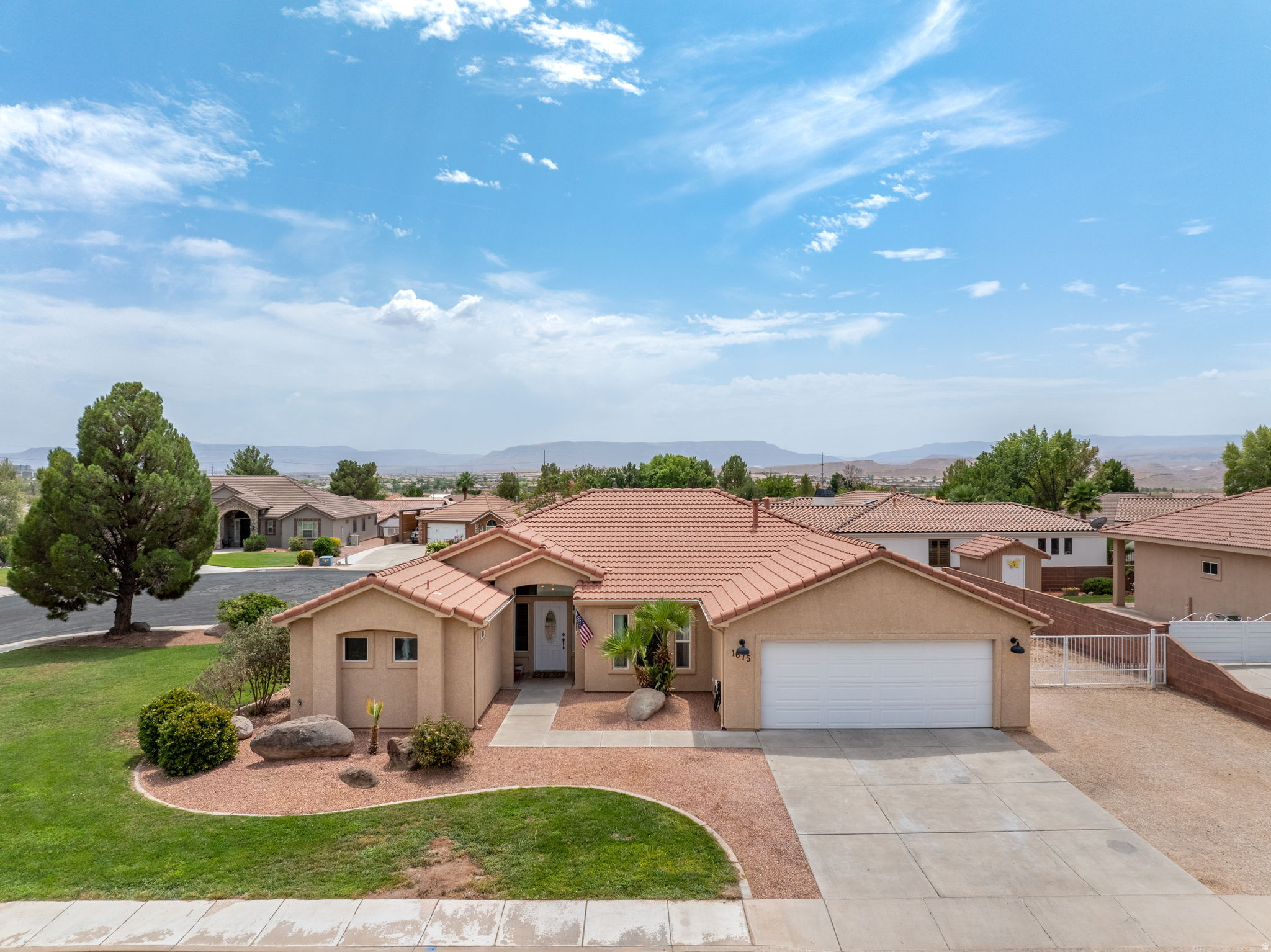 main property photo 31