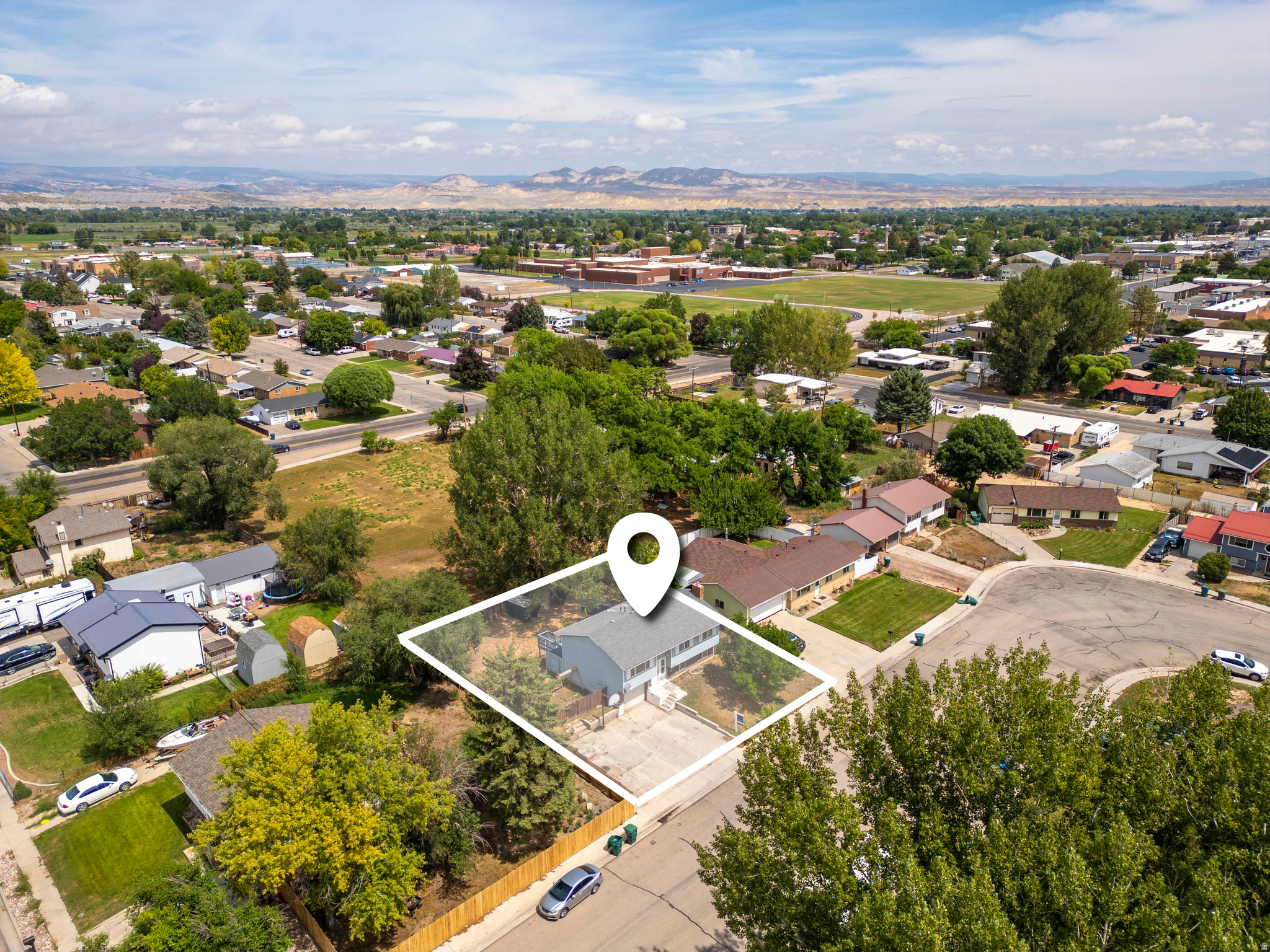 main property photo 33