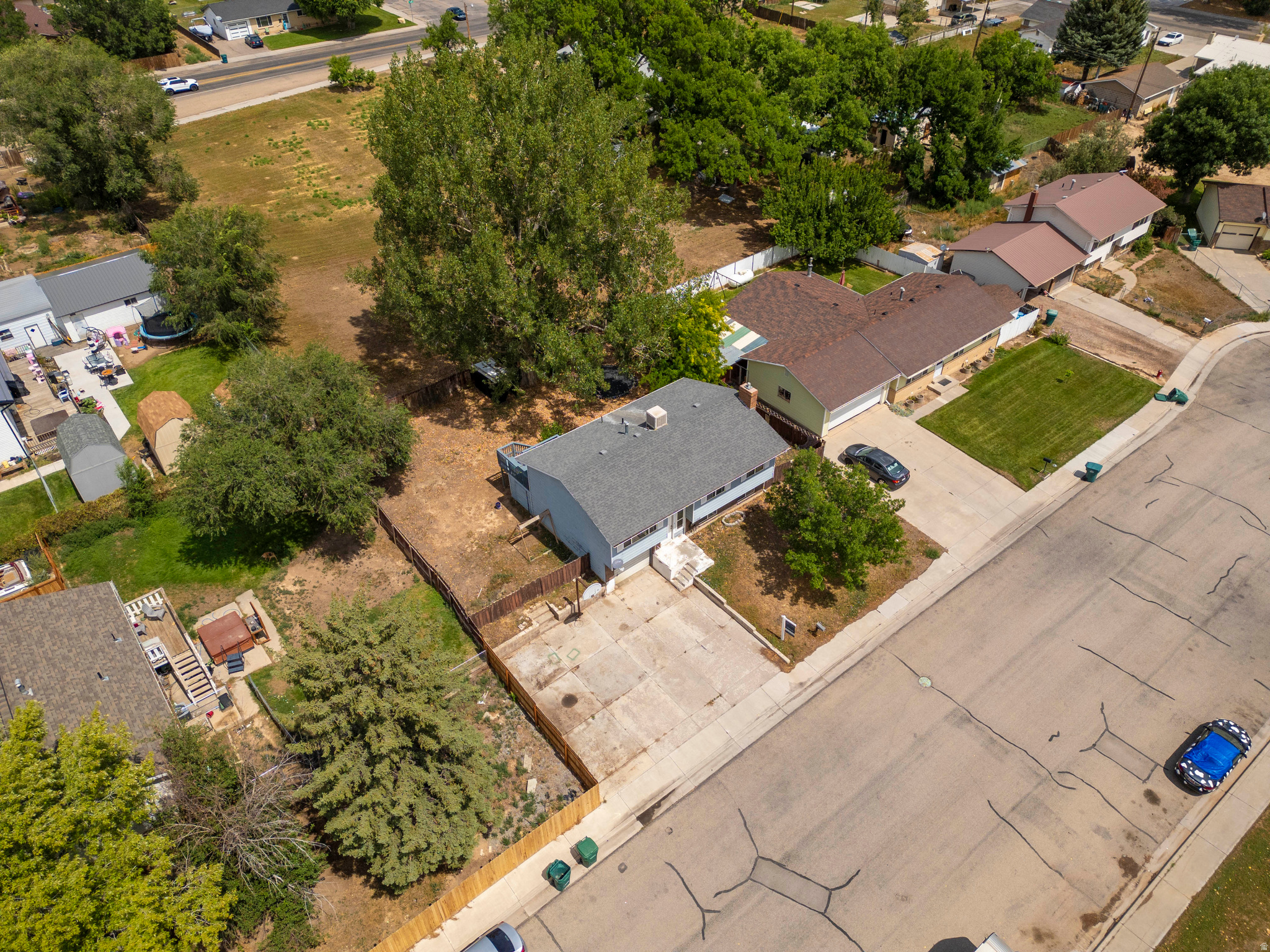 main property photo 36