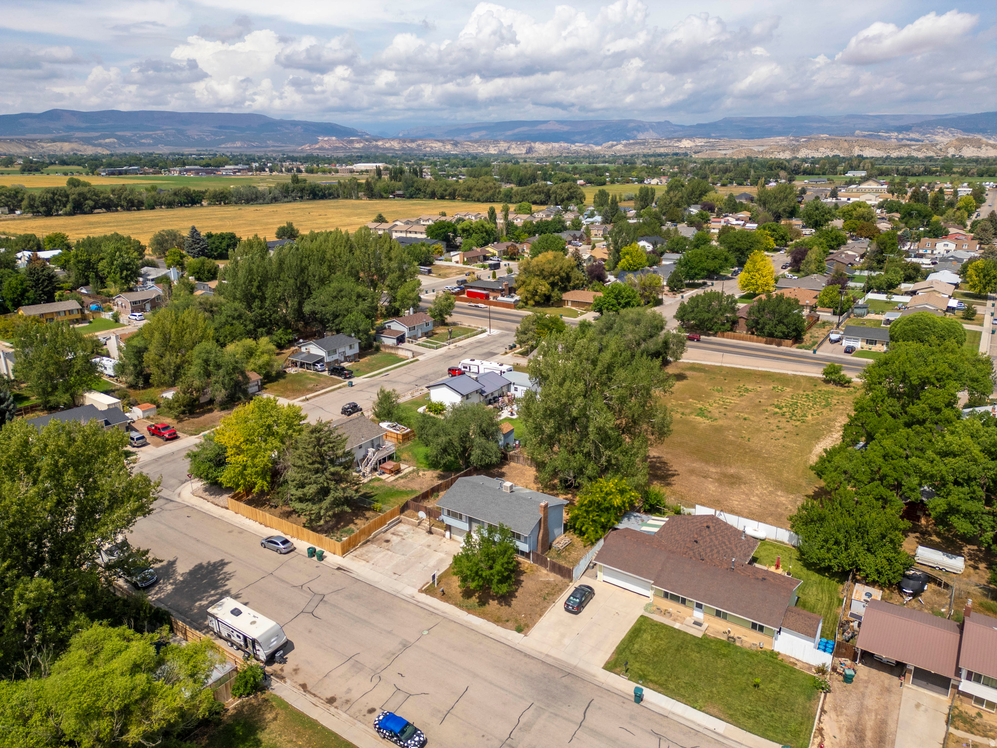 main property photo 43