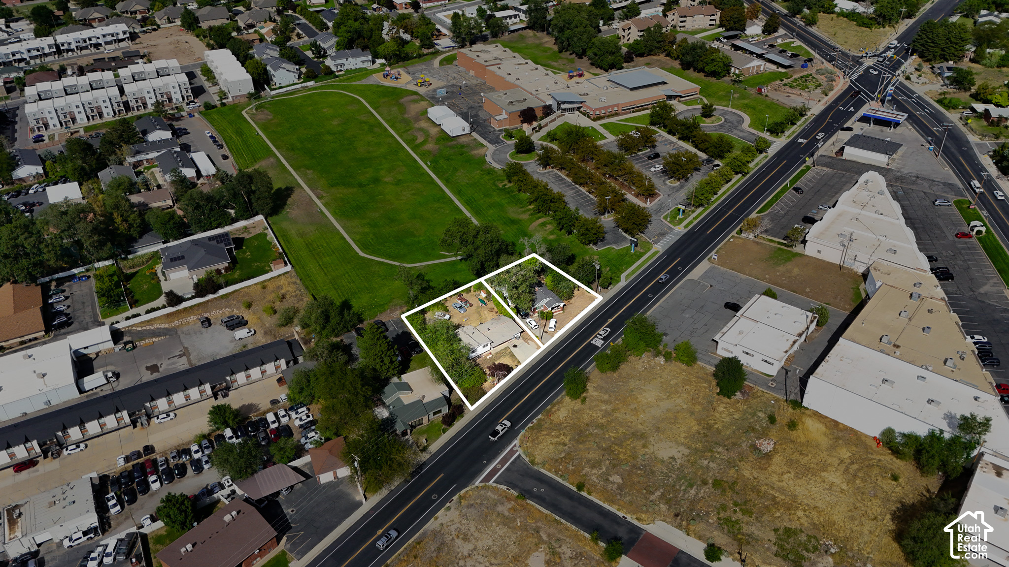 main property photo 6
